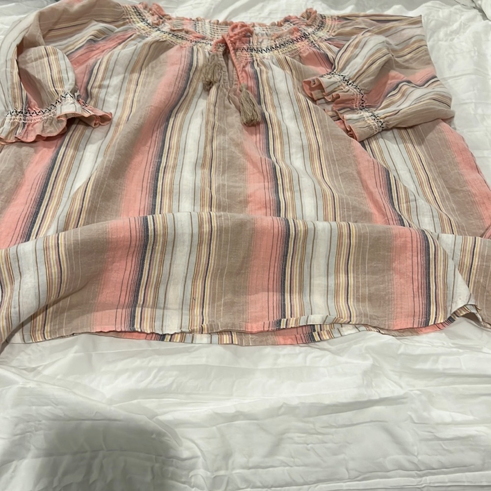 Short sleeve top
